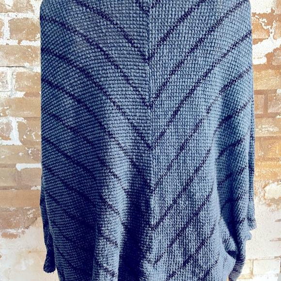 Velvet Open Cardigan - Picture 2 of 3